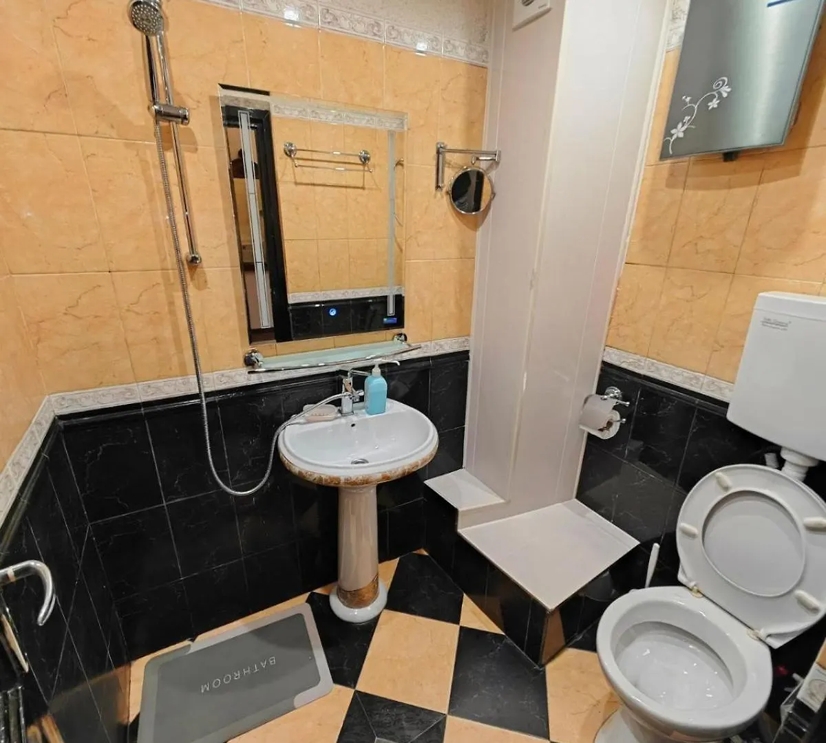 Central 1-Br Apartment Sofia