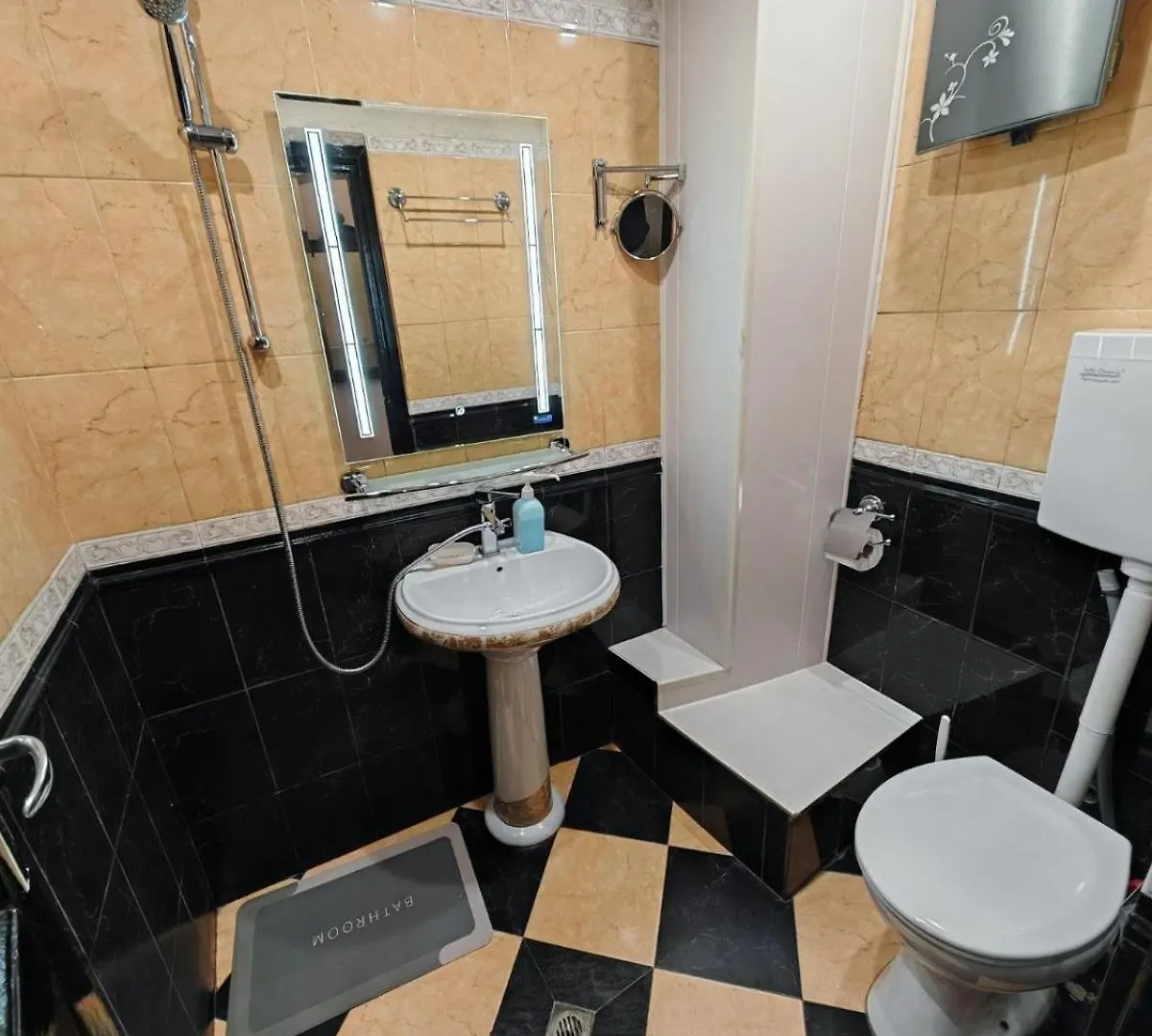 Central 1-Br Apartment 소피아